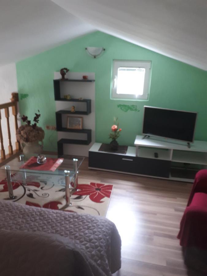 Apartments Makaus Kampor Eksteriør bilde